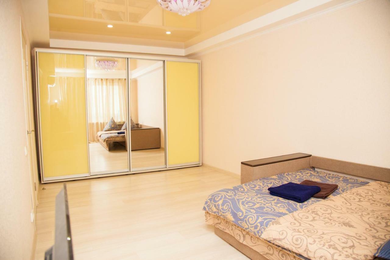 Semi-luxury Apartment on Zaporozhskaya 9 Zaporizhia Dış mekan fotoğraf